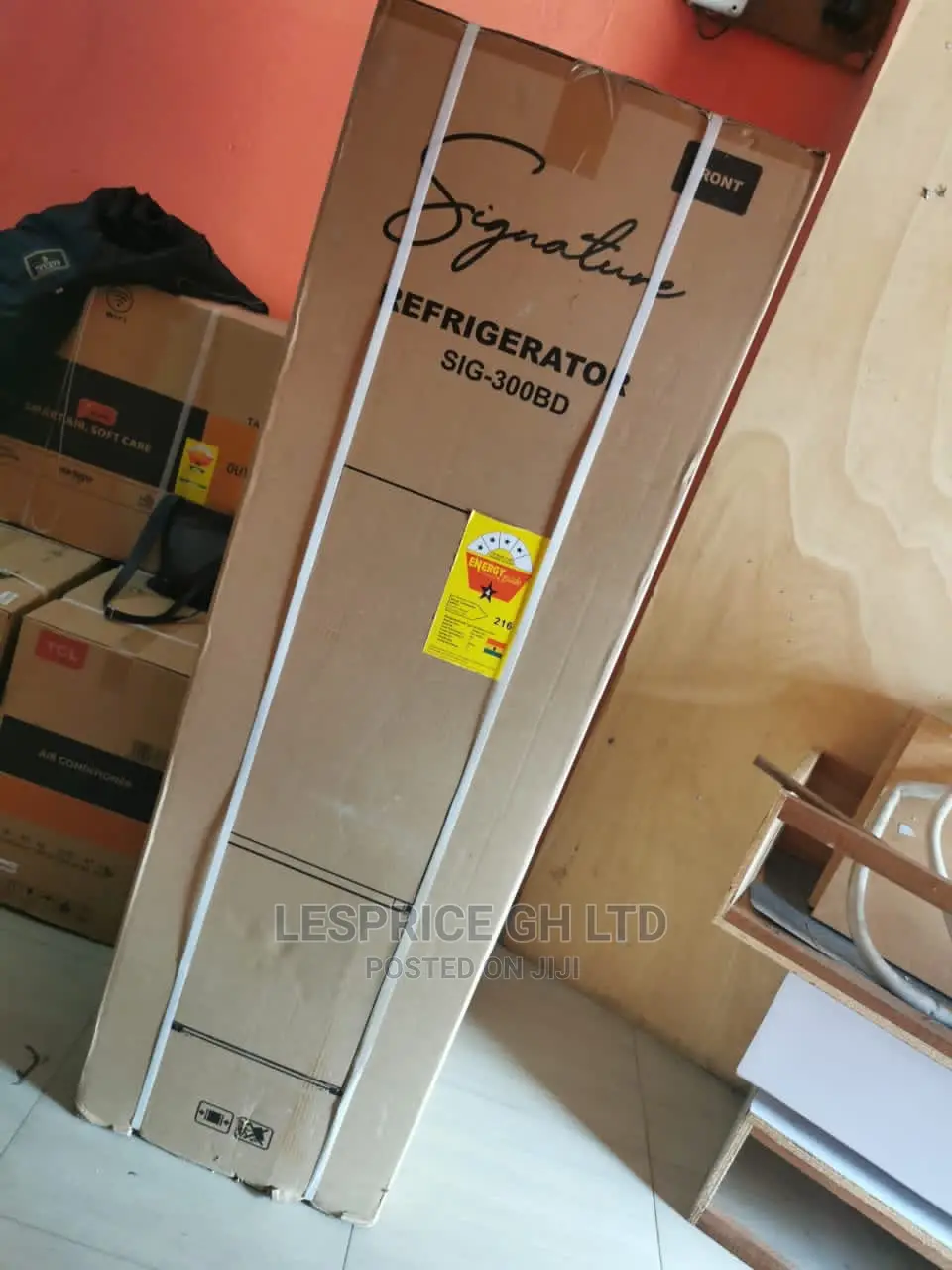 New Arrival Signature Refrigerator 273L