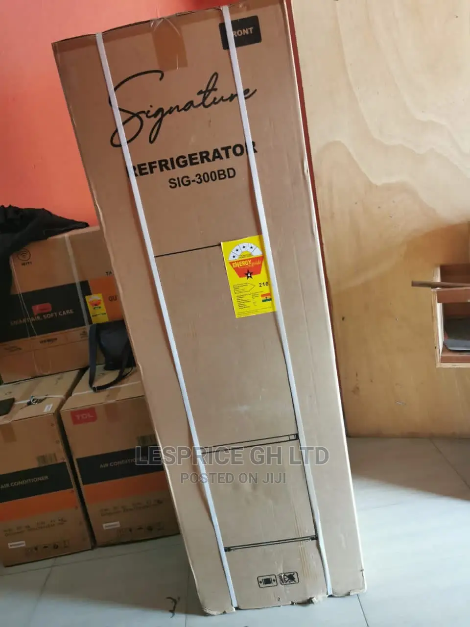 High Powerful Signature Refrigerator 157L