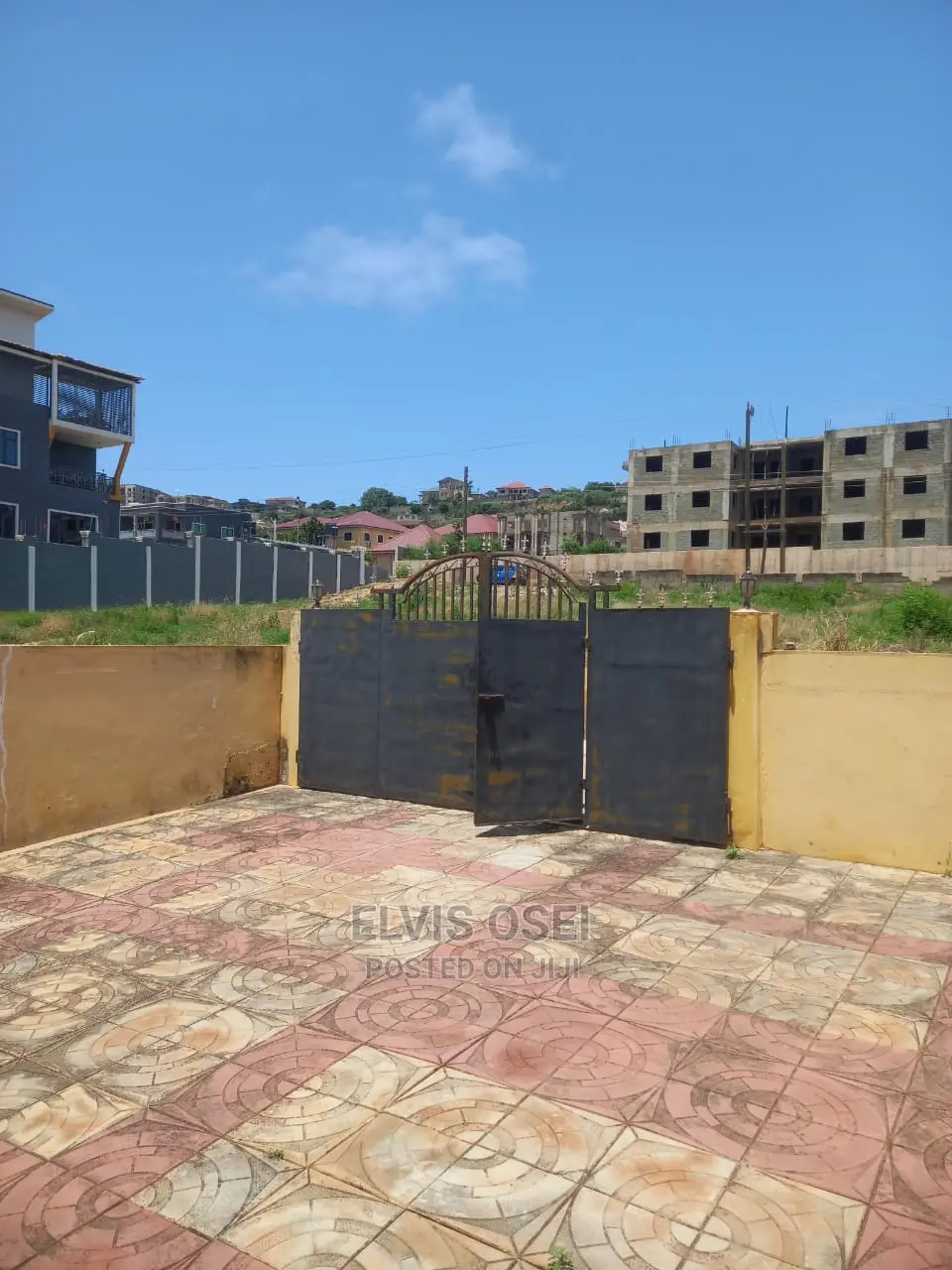 3bdrm House in Westhill Mall, Kasoa for Rent