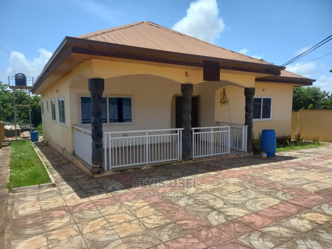 3bdrm House in Westhill Mall, Kasoa for Rent