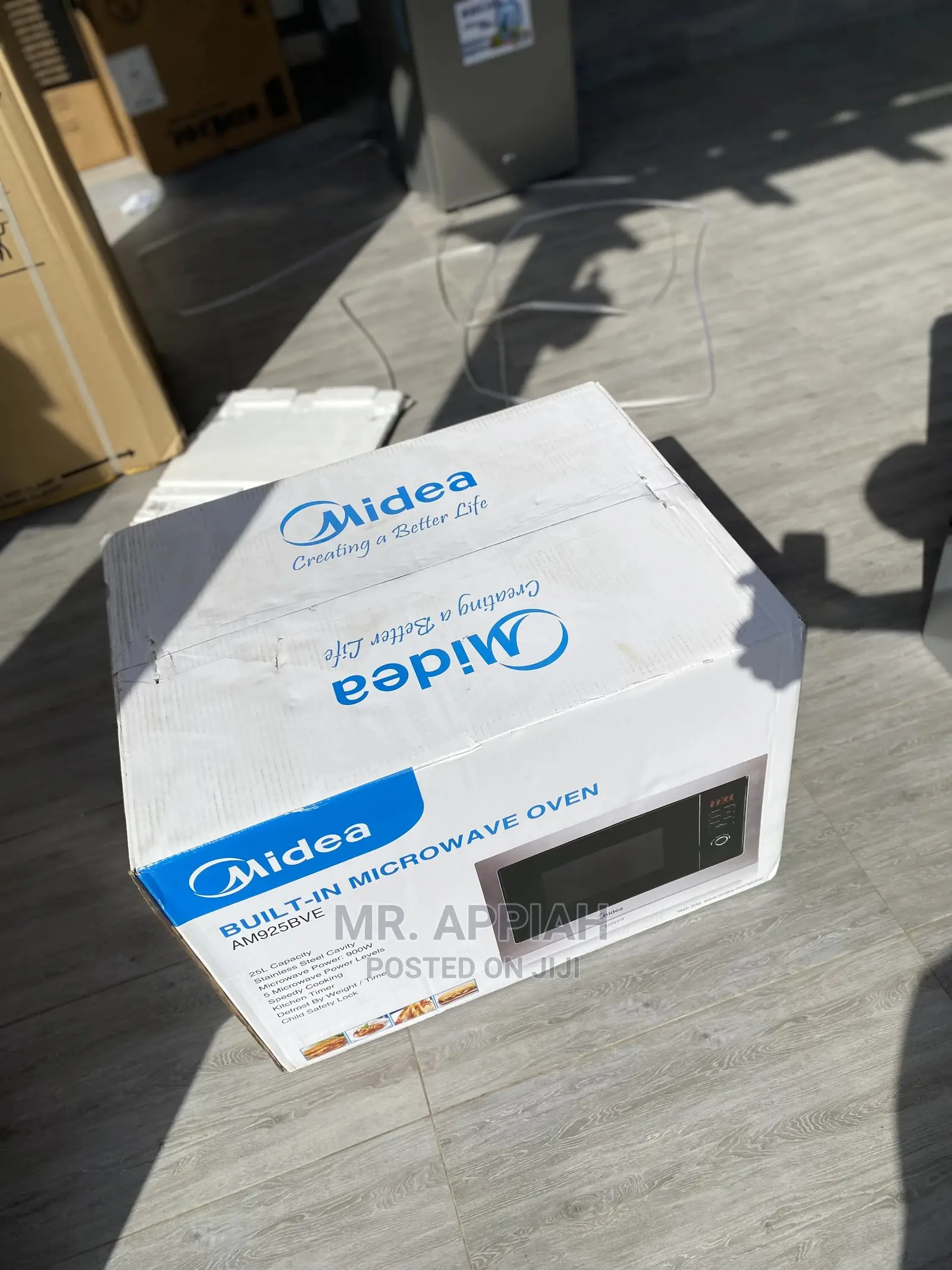 Have Your Meal Ready in a Few Second With Midea Microwave