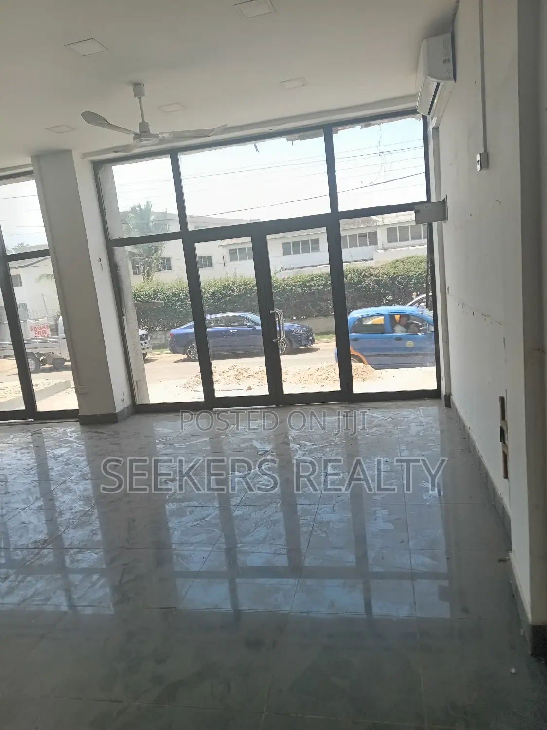 Shop for Rent at Osu .