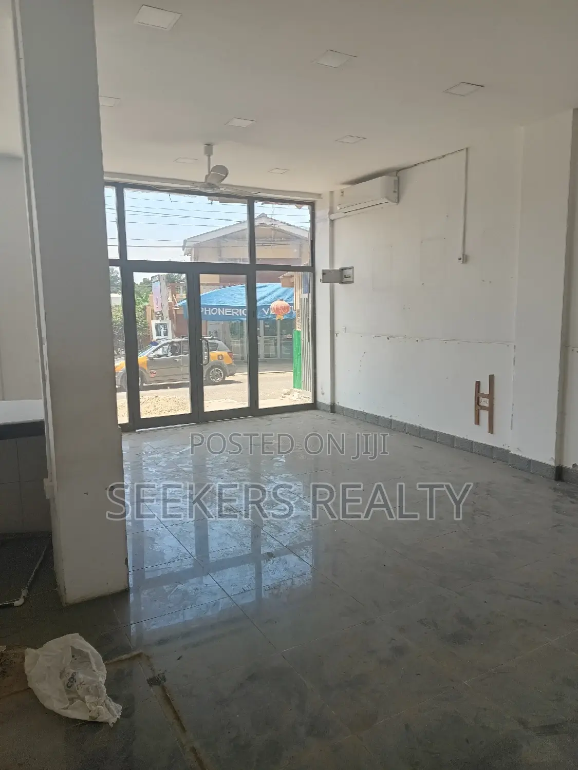 Shop for Rent at Osu .
