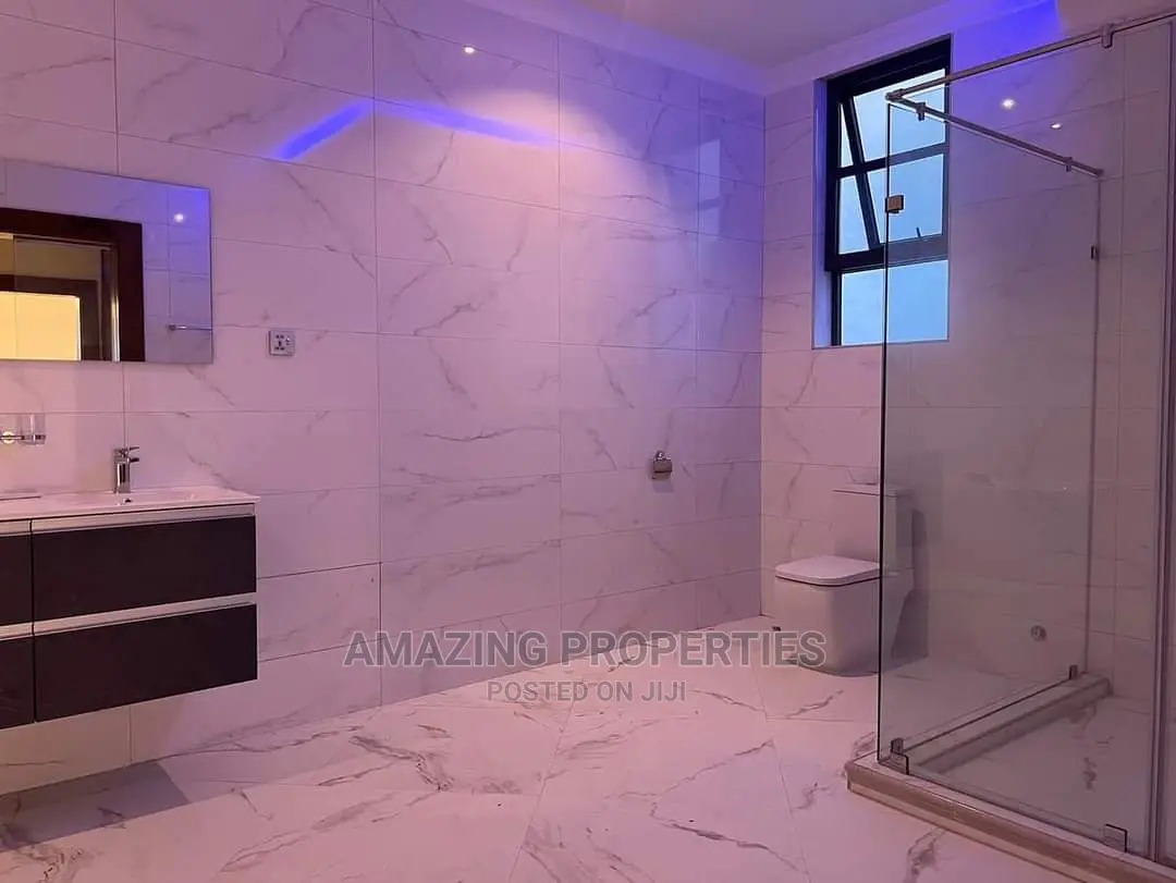 4bdrm House in East Legon for Sale