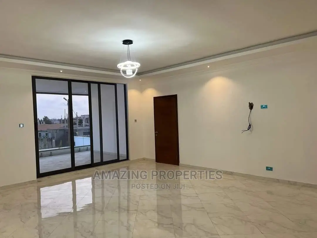 4bdrm House in East Legon for Sale