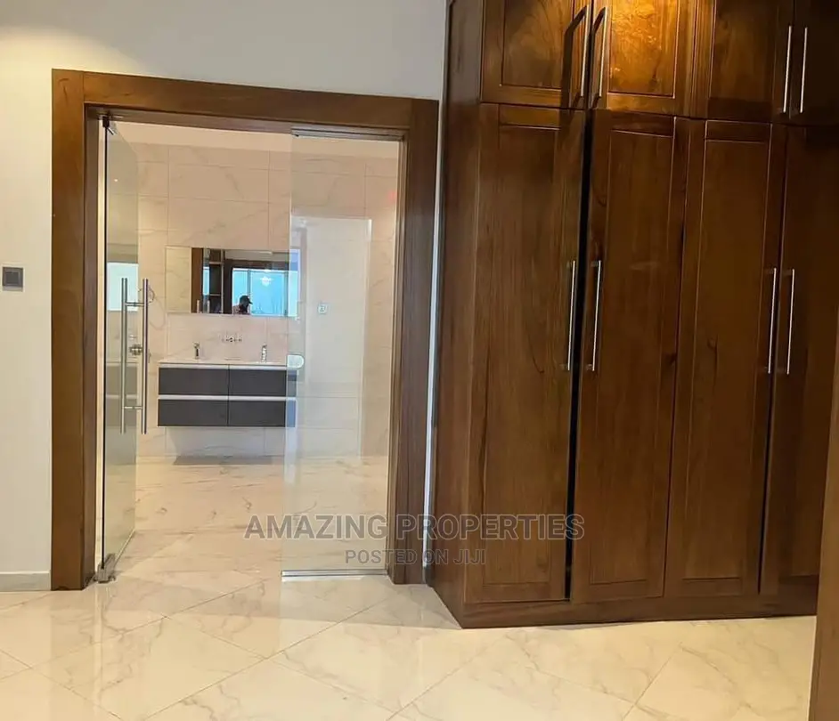 4bdrm House in East Legon for Sale
