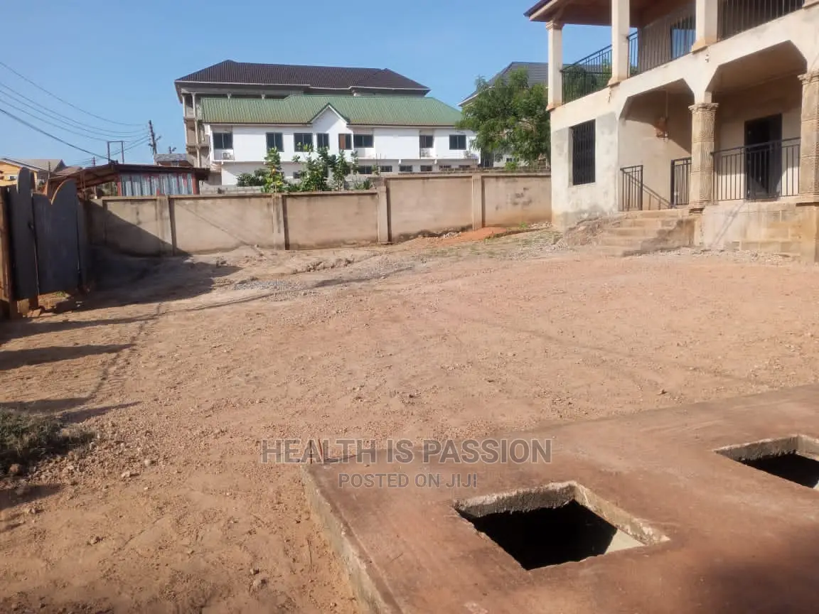 Furnished 5bdrm Block of Flats in Accra Metropolitan for Sale