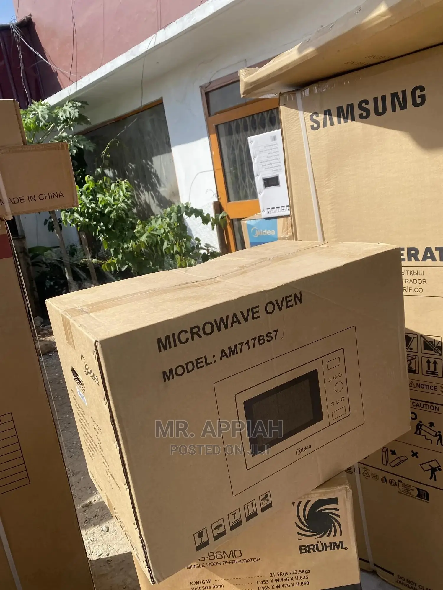 Affordable Midea Inbuilt Microwave(AM717BS7)