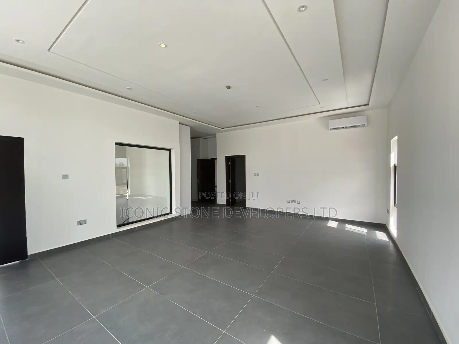 4bdrm House in Adenta for sale