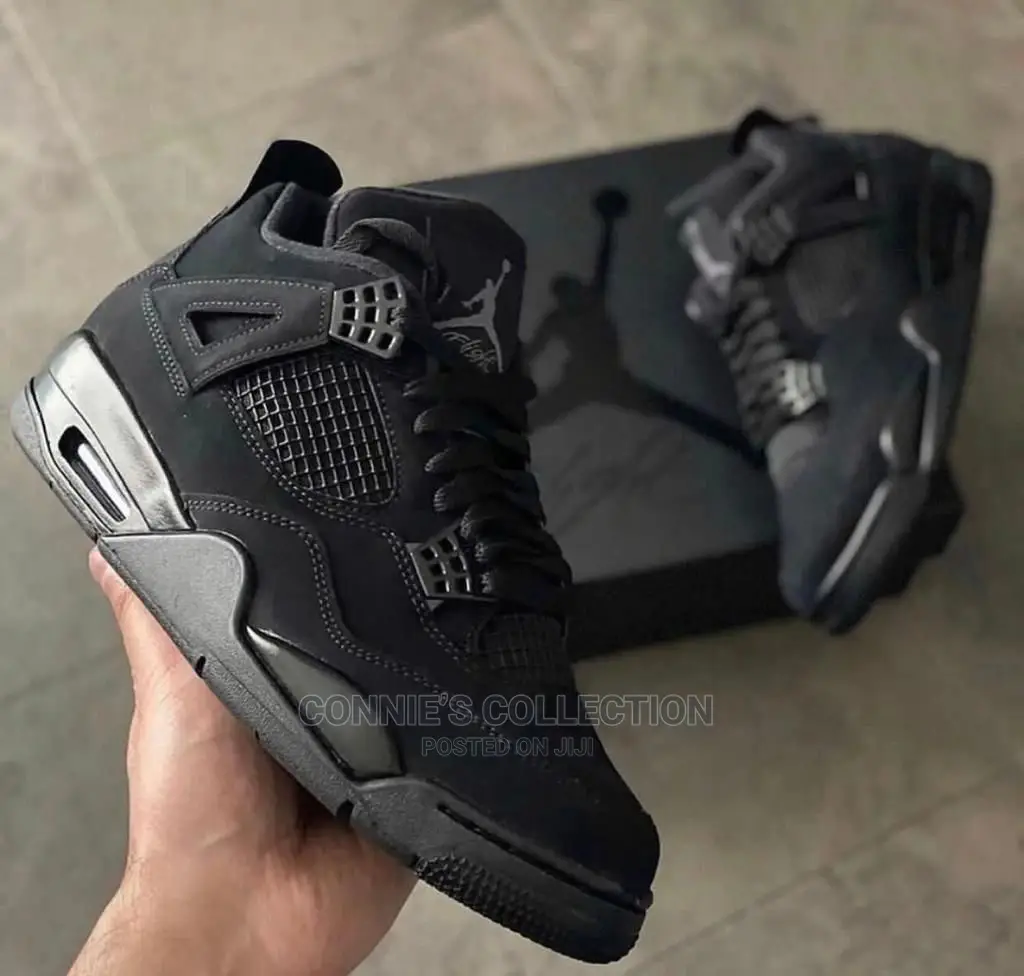 Air Jordan 4 Retro "Black Cat”