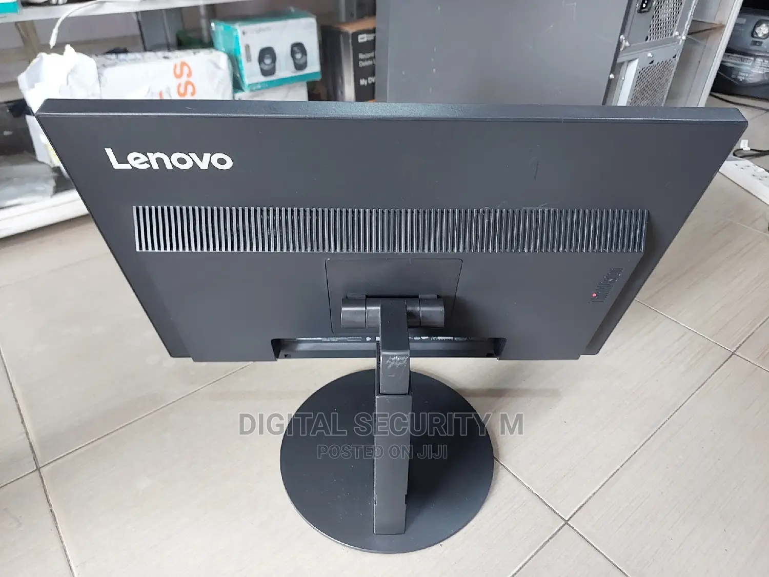 Professional 22" Lenovo Monitor