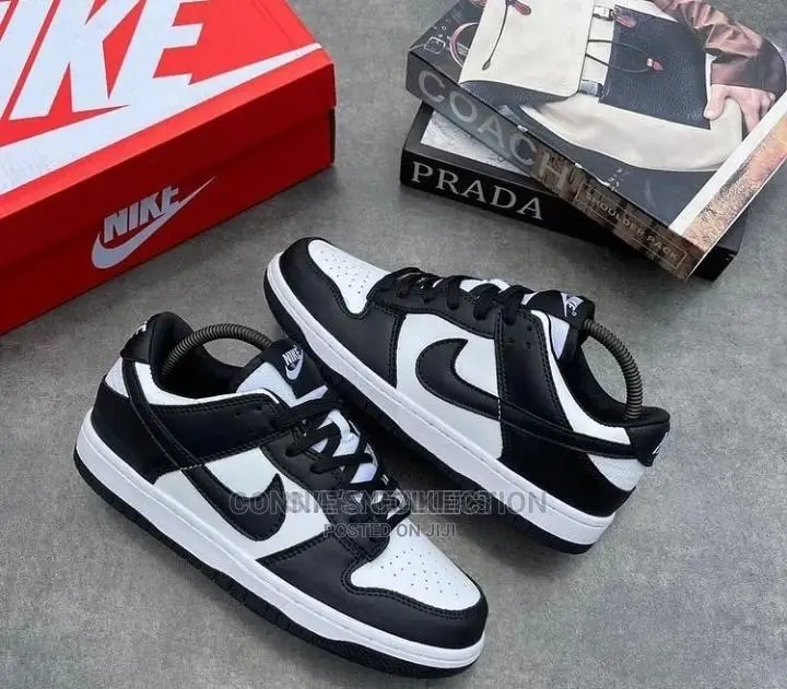 Dunk Low Retro "Black / White