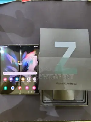 New Samsung Galaxy Z Fold 2 256 GB Black