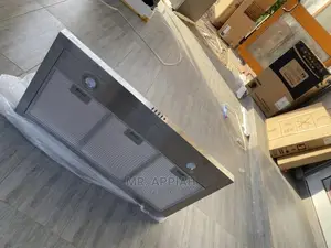 Convenient Midea Range Hood Available (90M21)