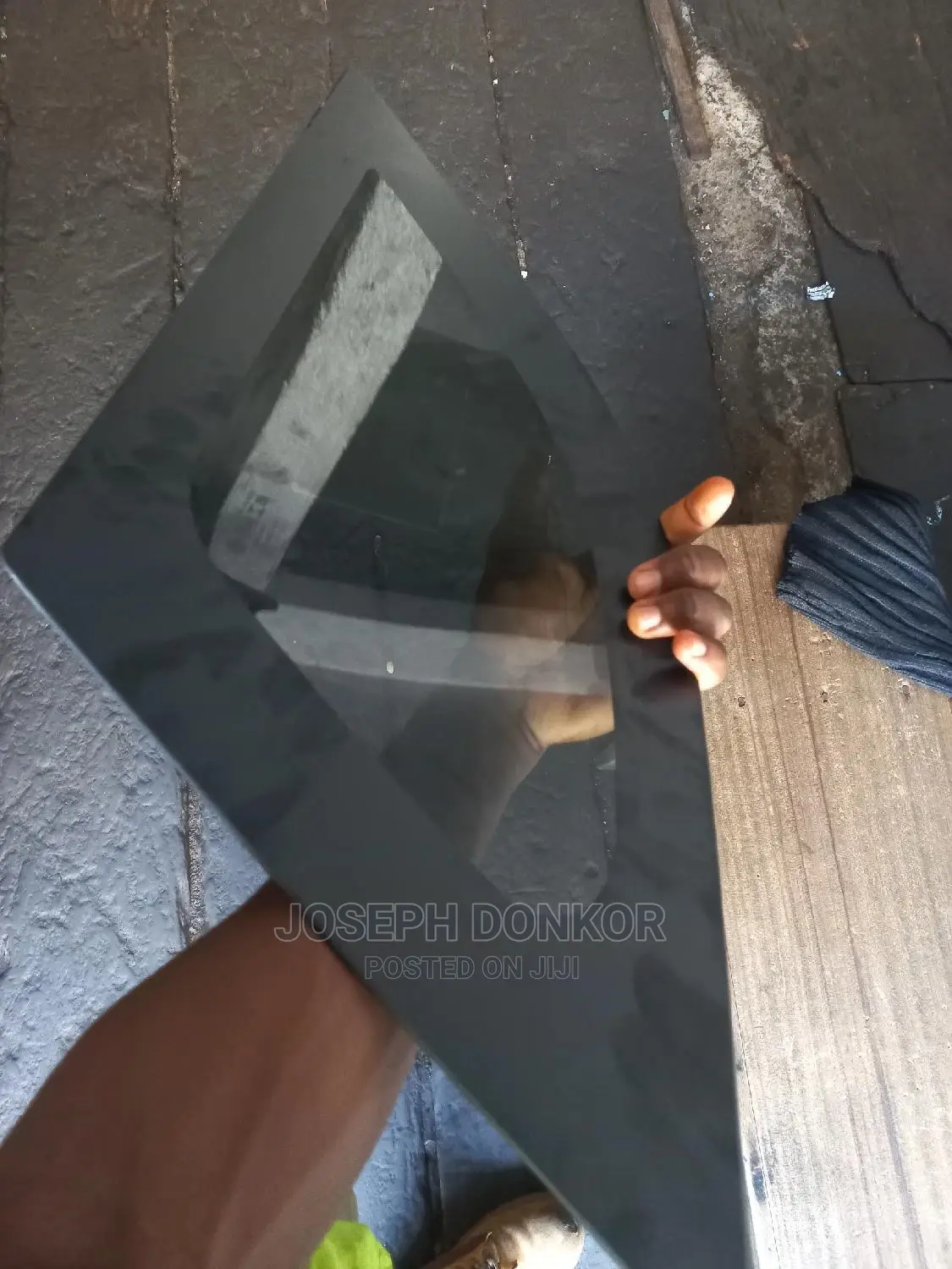 Range Rover Velar 2017,2018,2019,2020,2021 Vent Window Glass