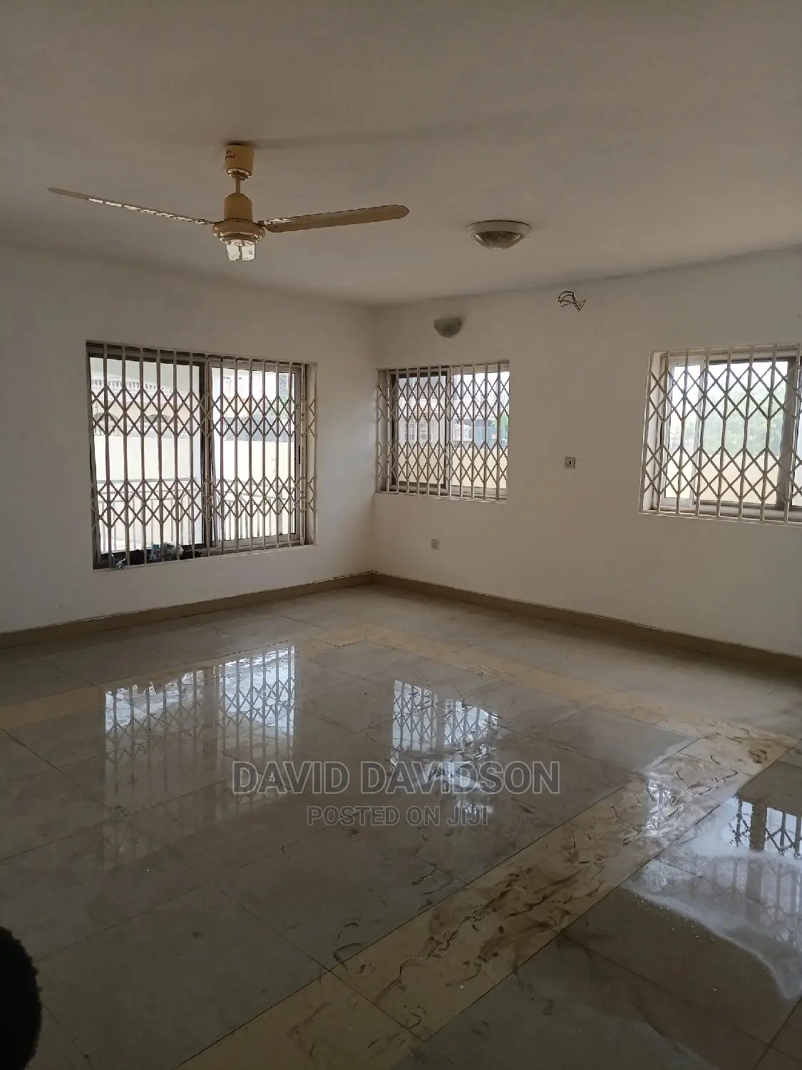 3bdrm Mansion in Executive 3 Bedroom, Tema Metropolitan for rent