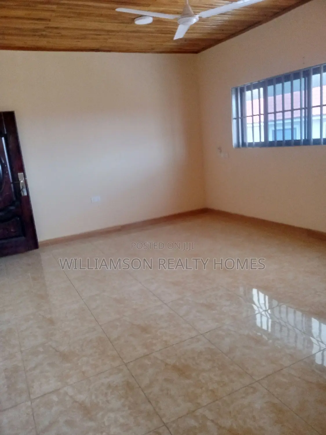 5bdrm Duplex in Community 20 Estate, Spintex for rent