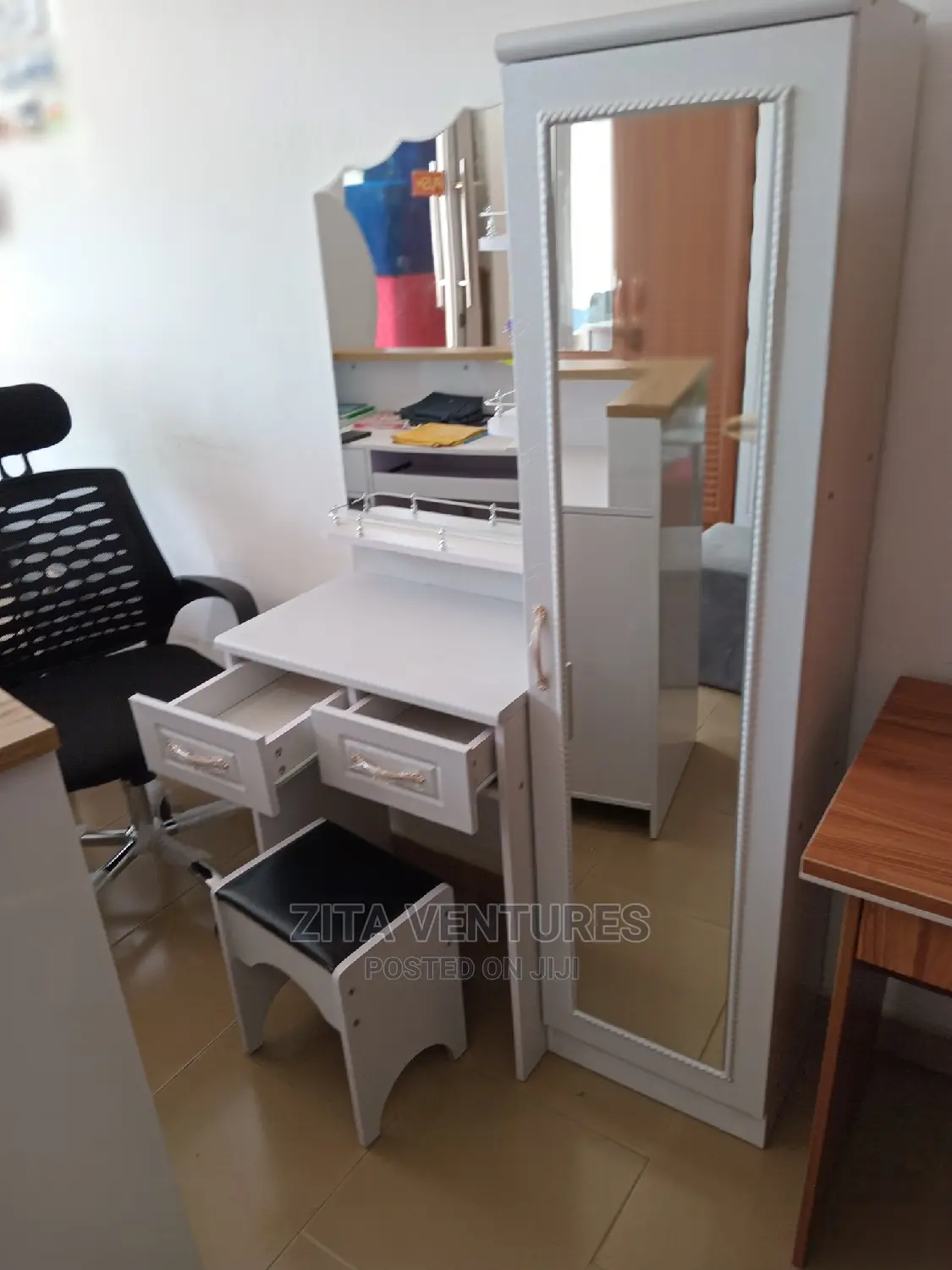 Dressing Mirror