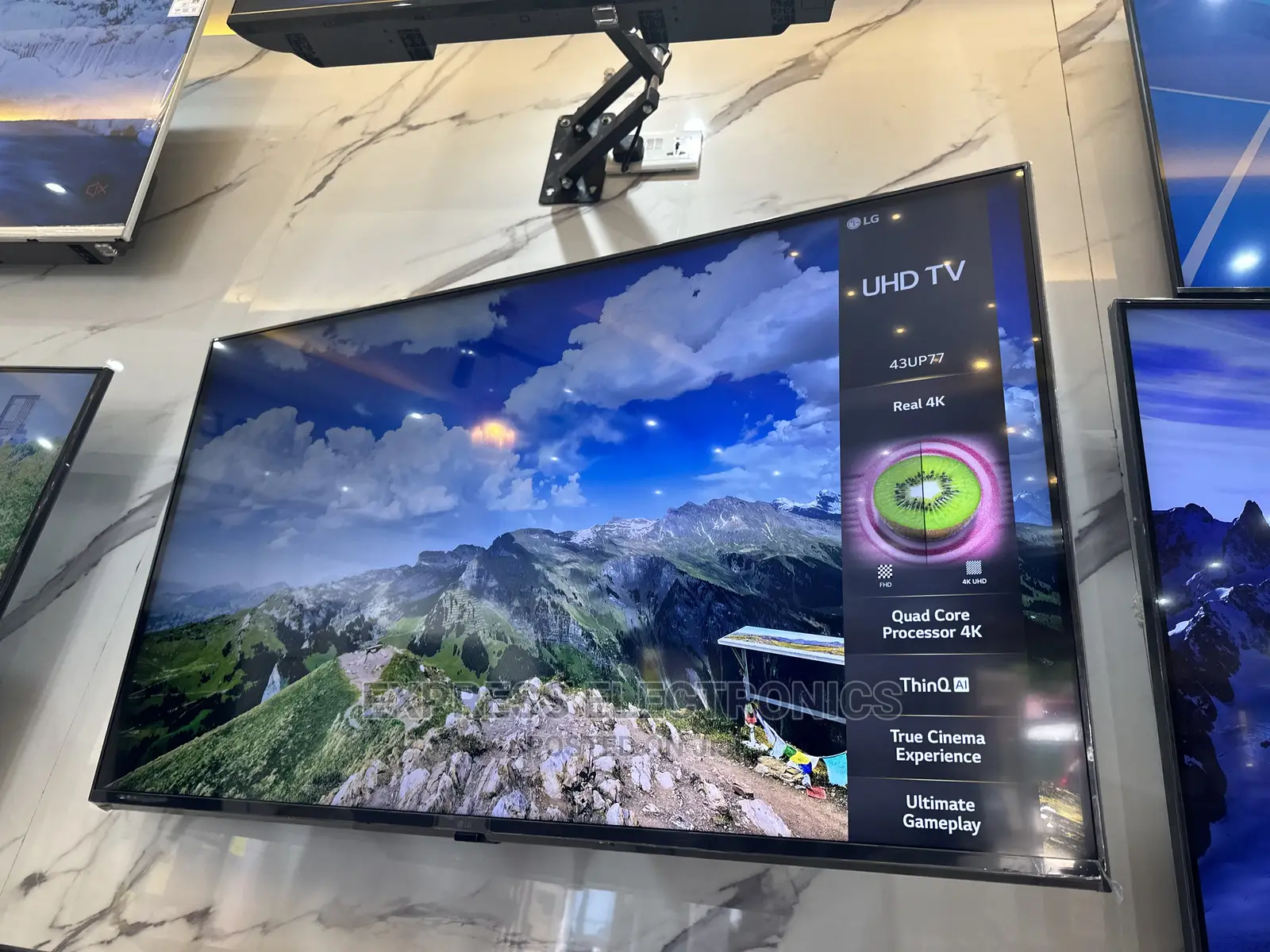 Enjoy  Clear Display LG UHD Smart 43”Up77 Tv