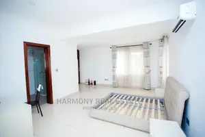 House to Let -Airport