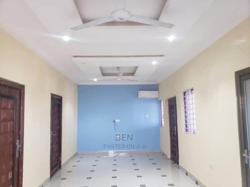 2bdrm Apartment in School Junction- For Rent