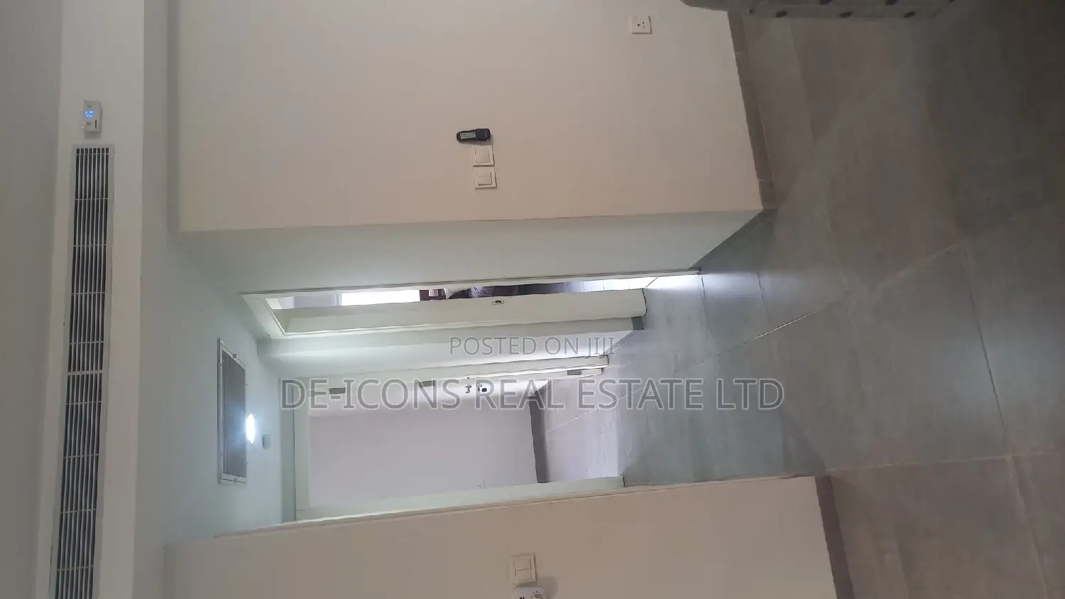 2bdrm Duplex in De-Icons Real Estate, Ga South Municipal for Sale