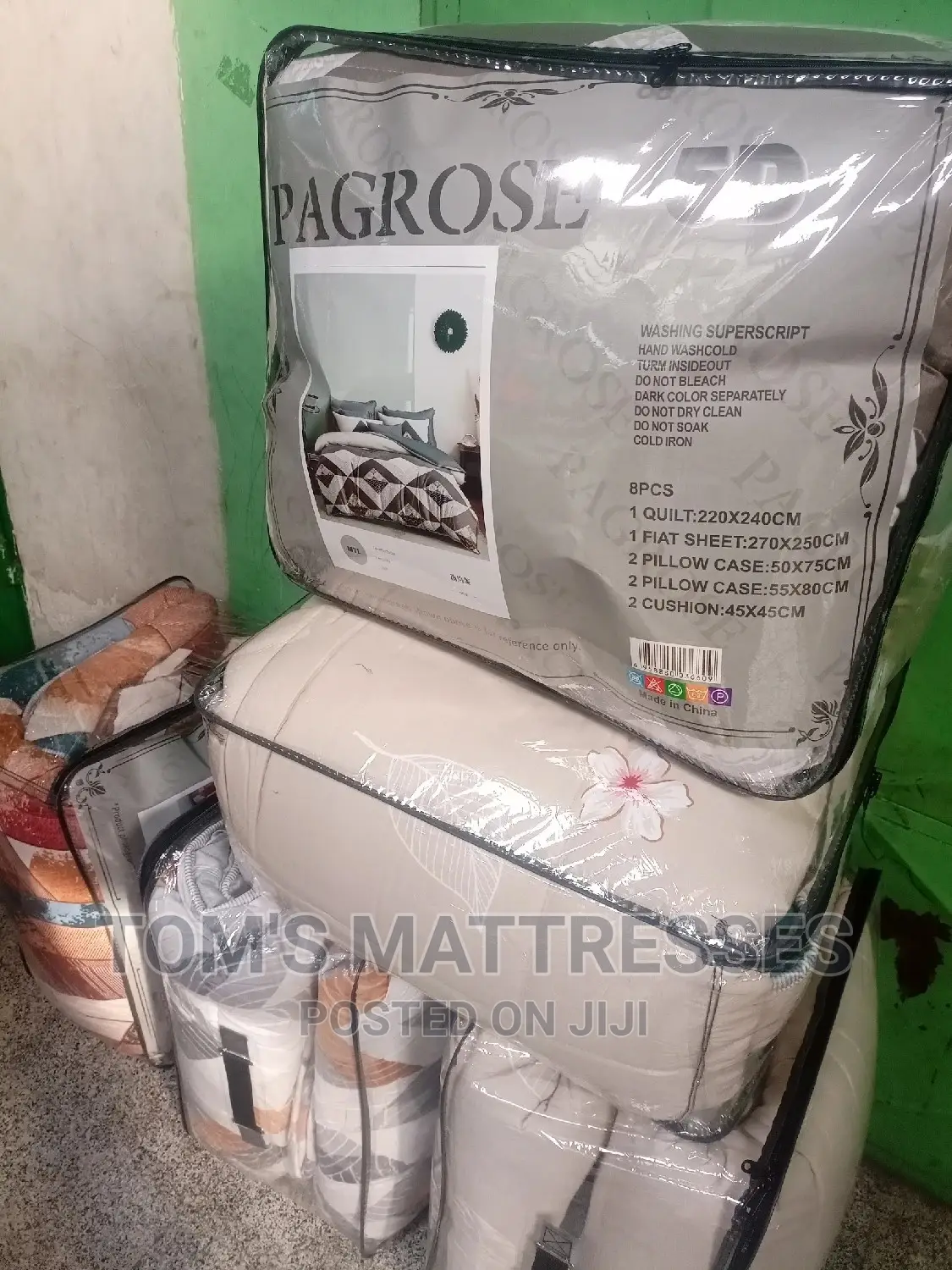 8 Pieces Duvets Cover Set For Sale