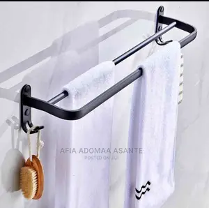 Wall- Mounted Bath Towel Rack