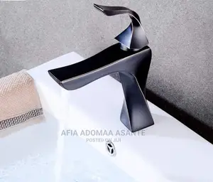 Modern Spiral Design Bathroom Tap