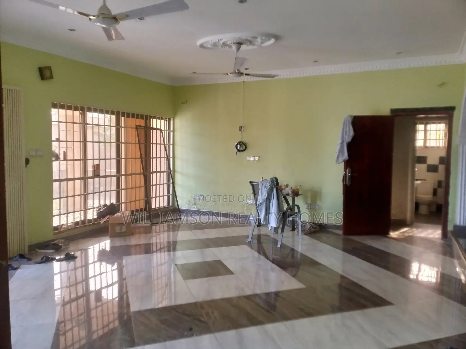 5bdrm House in Community 20 Estate, Spintex for rent