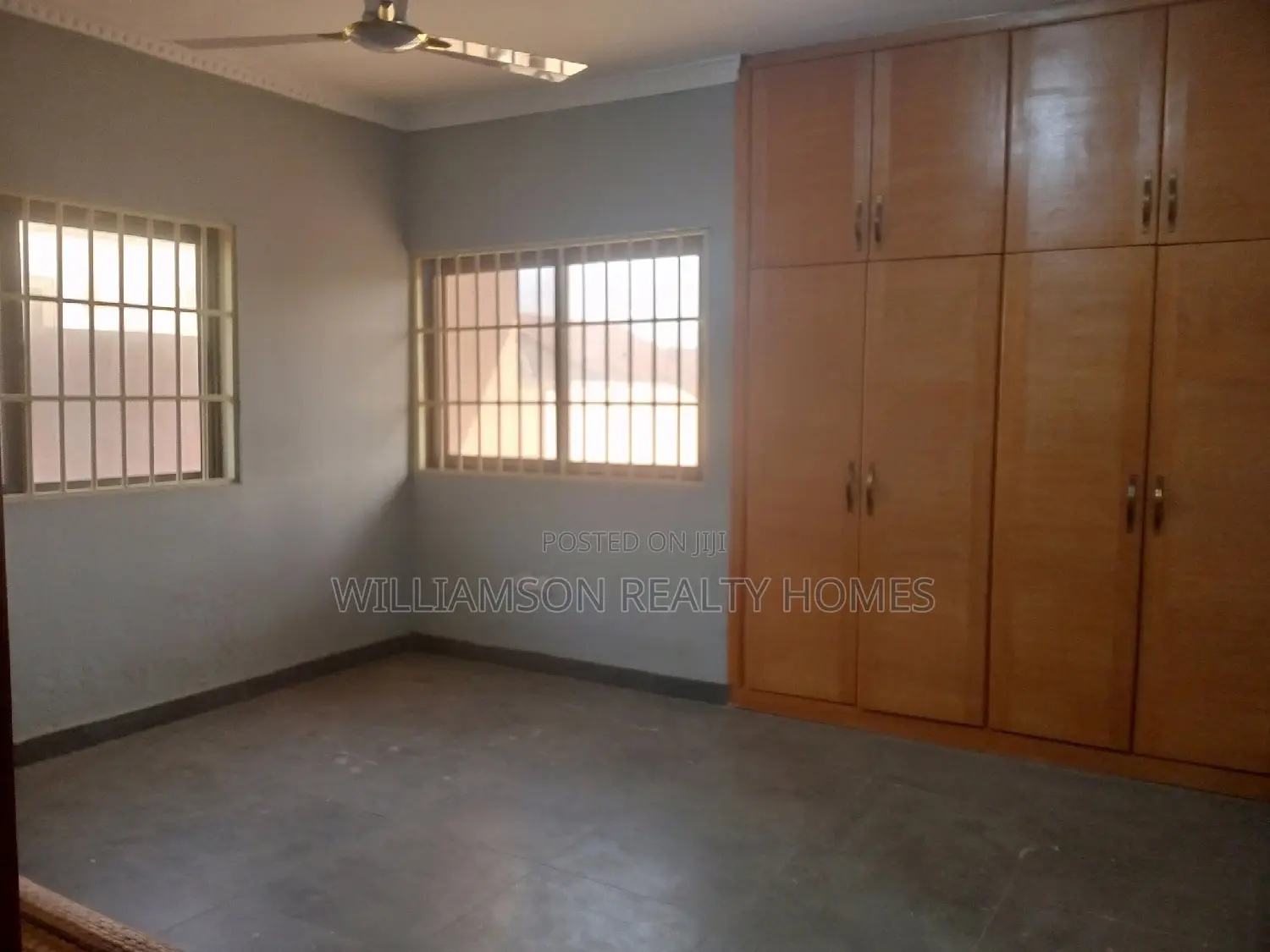 5bdrm House in Community 20 Estate, Spintex for rent