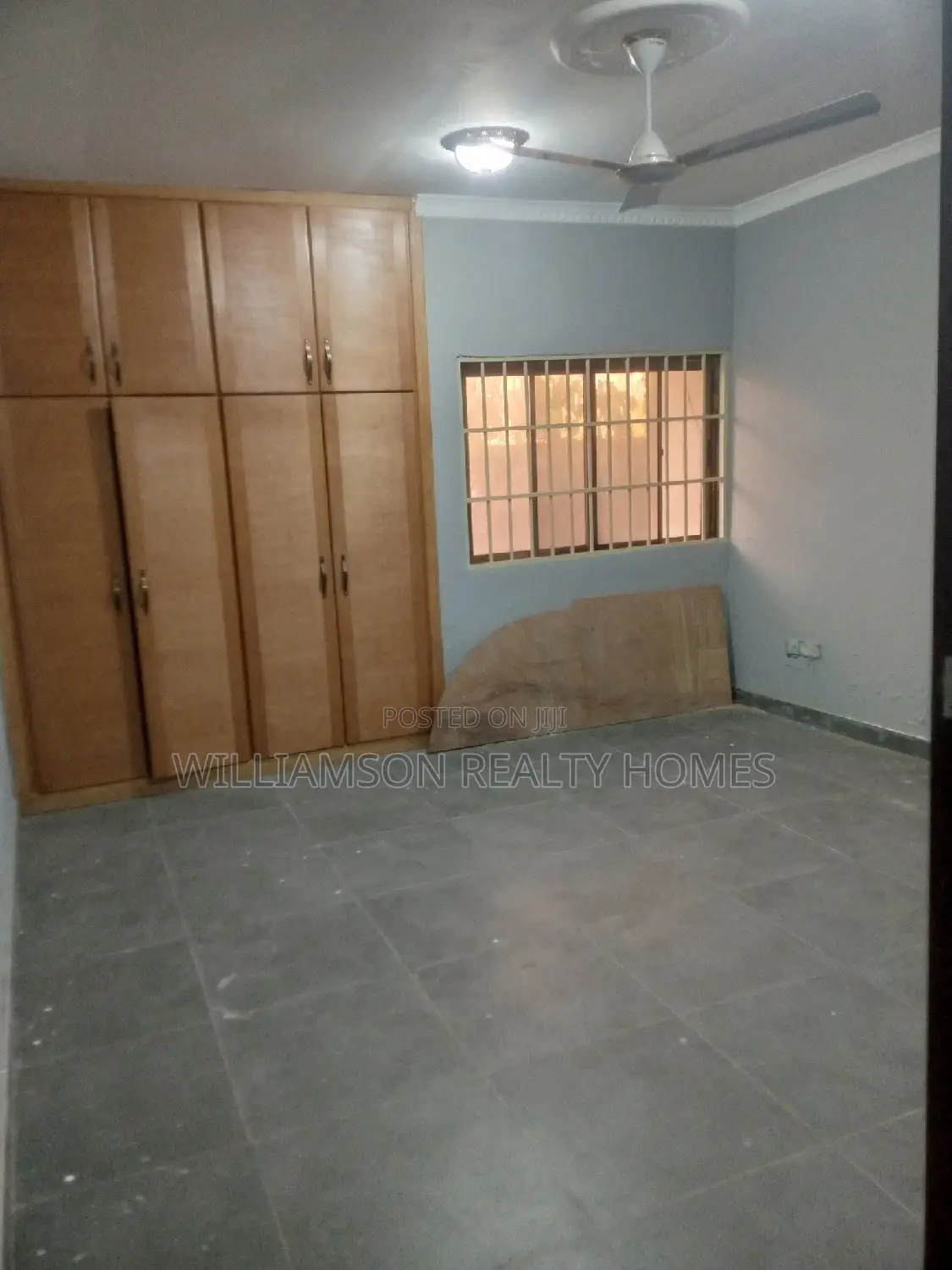 5bdrm House in Community 20 Estate, Spintex for rent