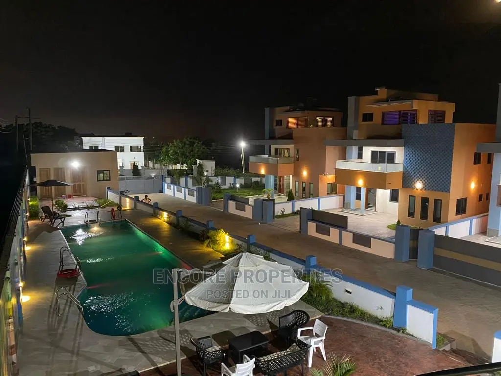 Furnished 4bdrm Townhouse / Terrace in Encore Properties, Kasoa