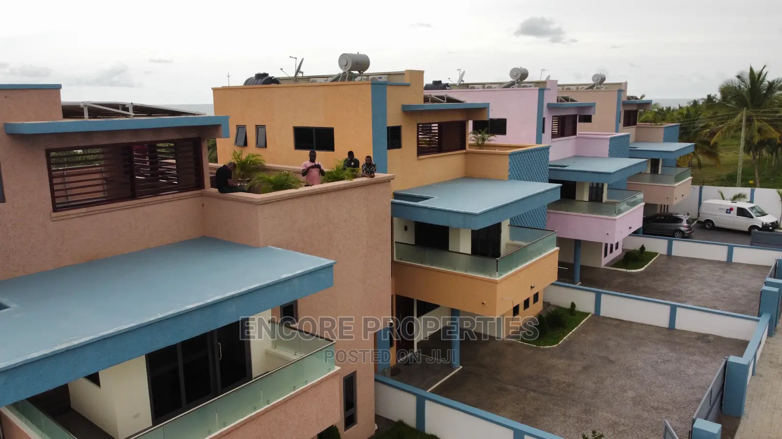 Furnished 4bdrm Townhouse / Terrace in Encore Properties, Kasoa
