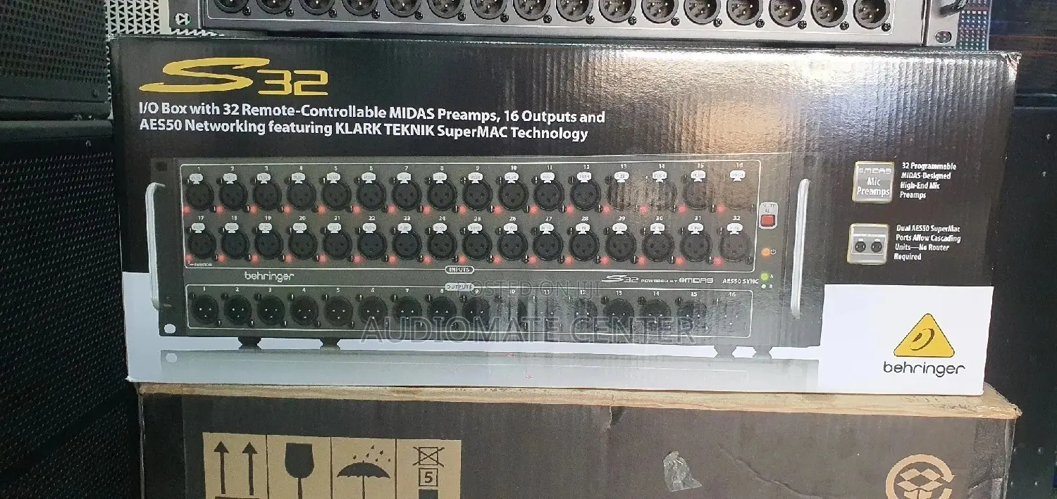 Behringer S32 Stagebox