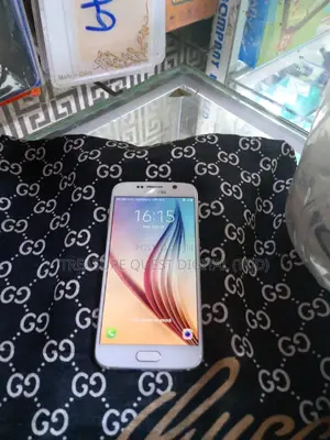 New Samsung Galaxy S6 32 GB White