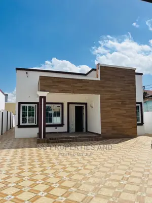 3bdrm House in Coca Cola, Spintex for Sale