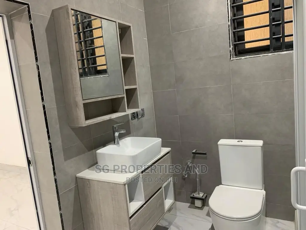 3bdrm House in Coca Cola, Spintex for Sale