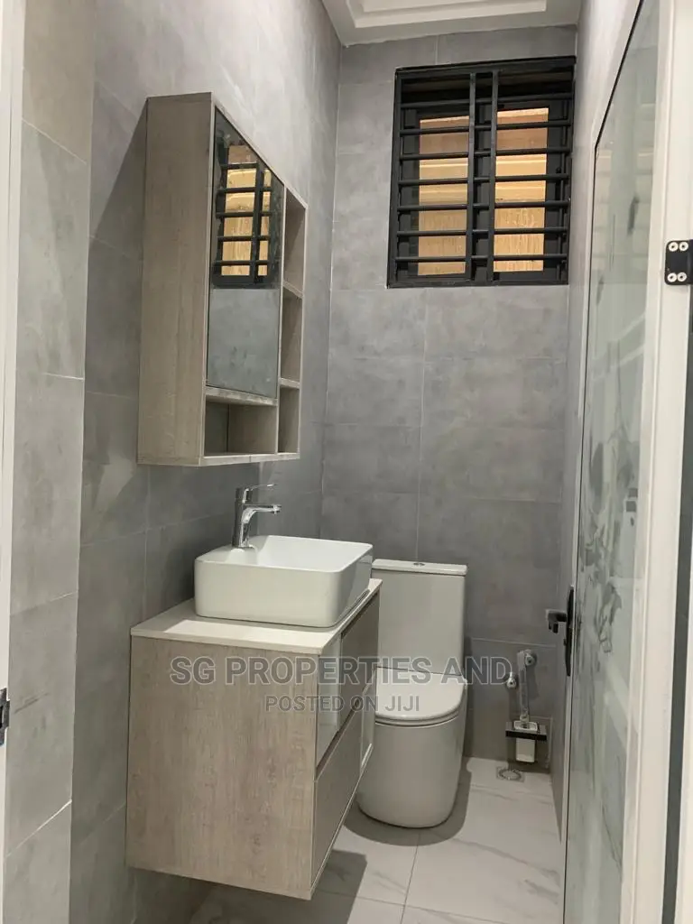 3bdrm House in Coca Cola, Spintex for Sale