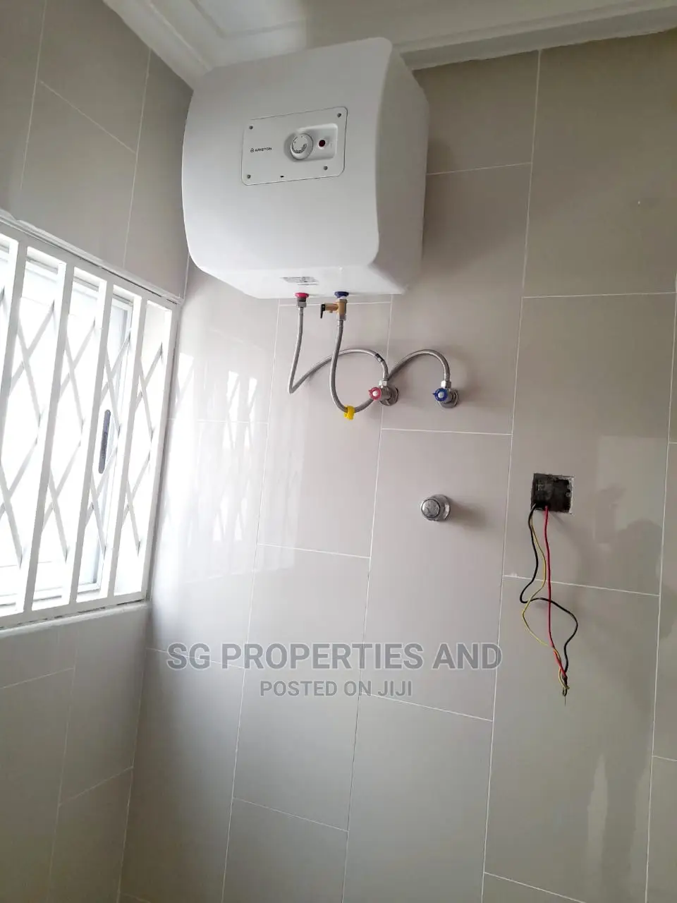 3bdrm House in Coca Cola, Spintex for Sale
