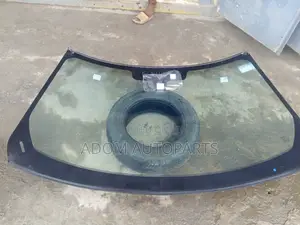 Range Rover Vogue 2015 Windscreen