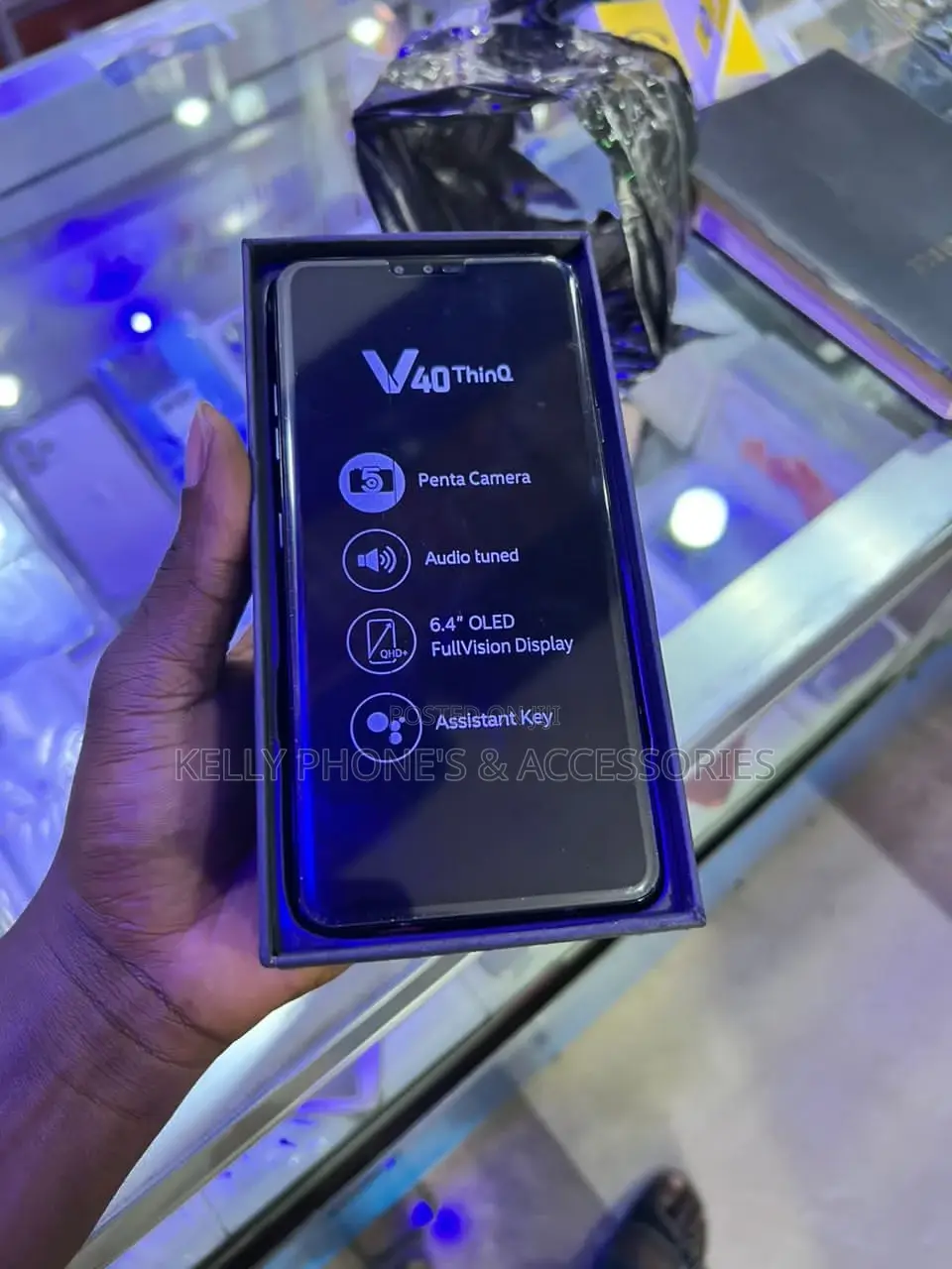 New LG V40 ThinQ 64 GB Black