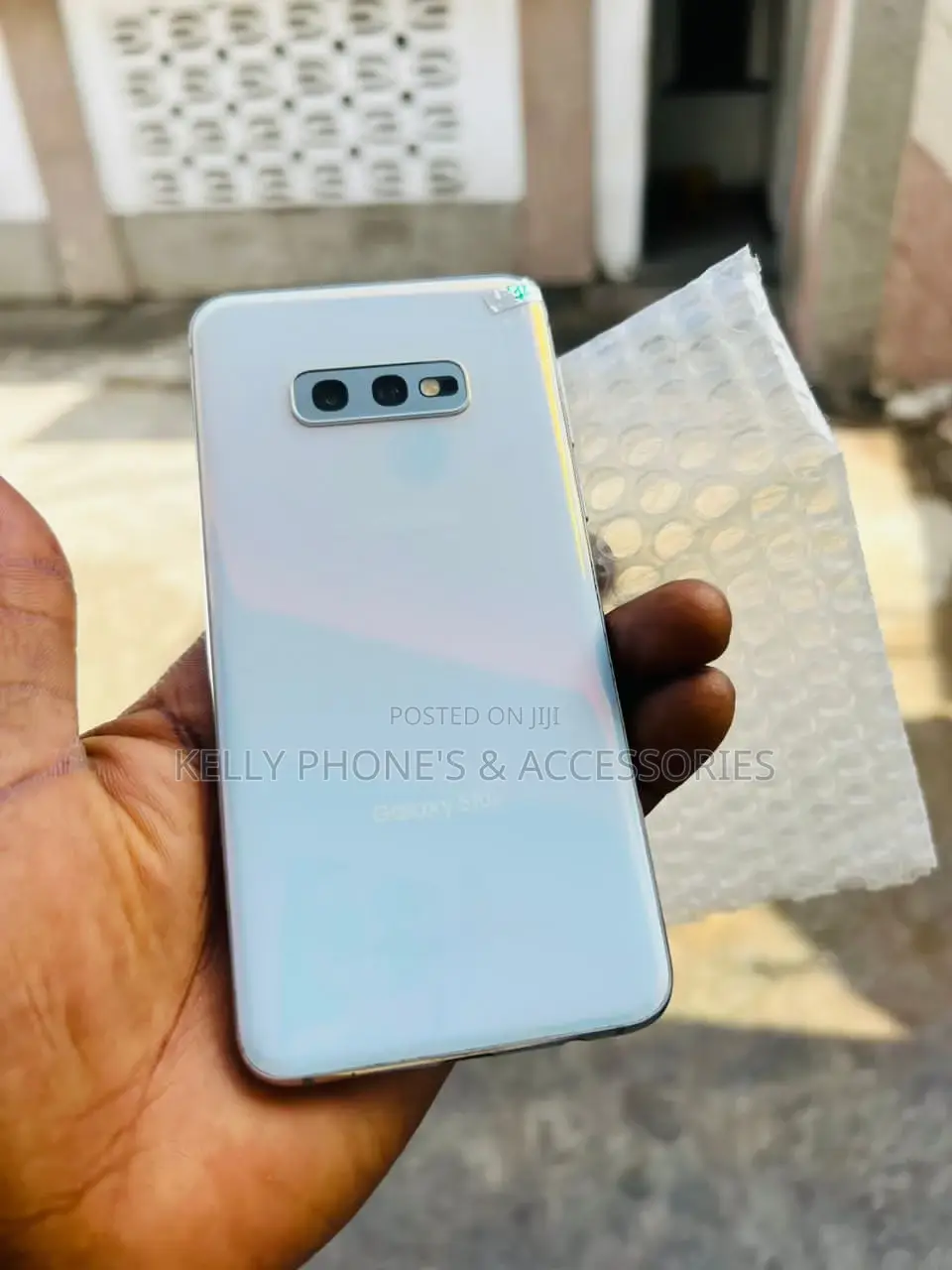 Samsung Galaxy S10e 128 GB White