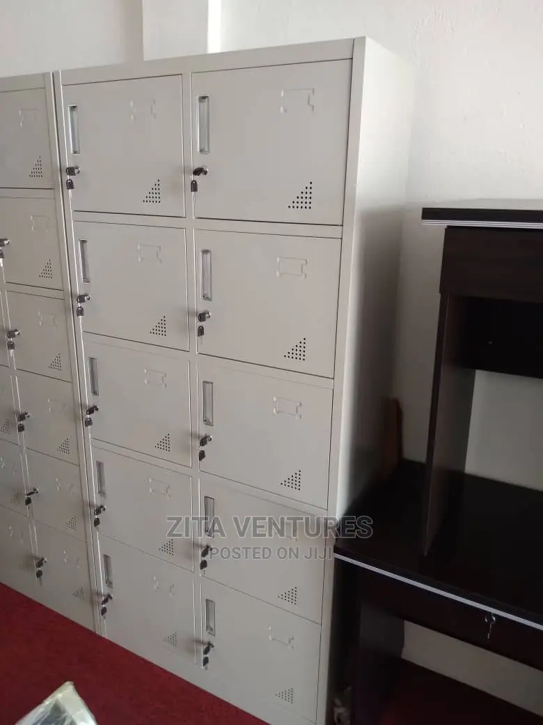 10 Doors Cabinet
