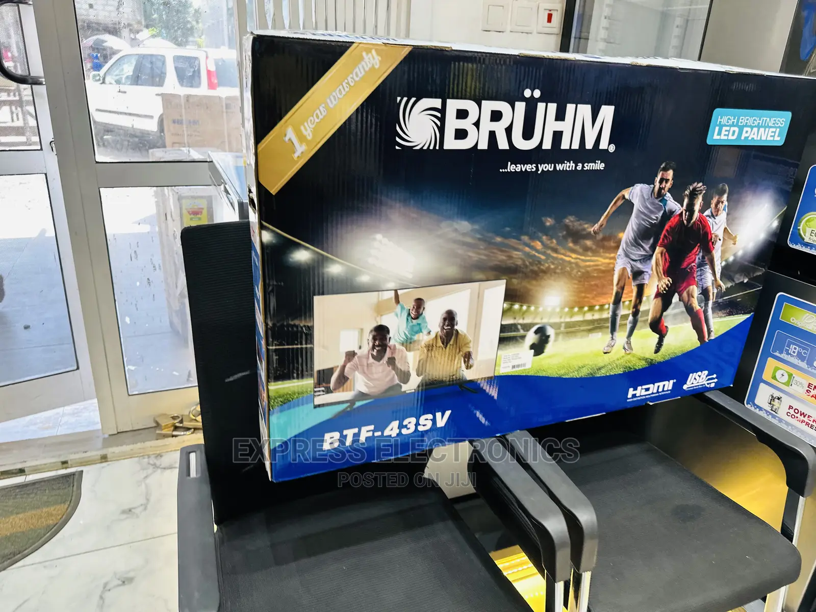 Glossy Black Display Bruhm Smart 43”FHD Tv