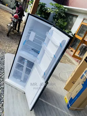 Rainbow Refrigerator Makes Food Last Longer(RF-200b)