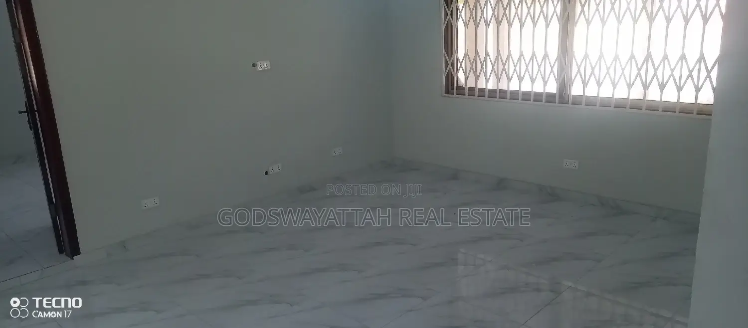 3bdrm House in East Legon for Rent