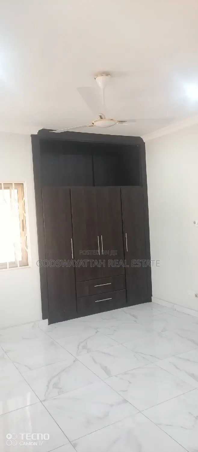 3bdrm House in East Legon for Rent