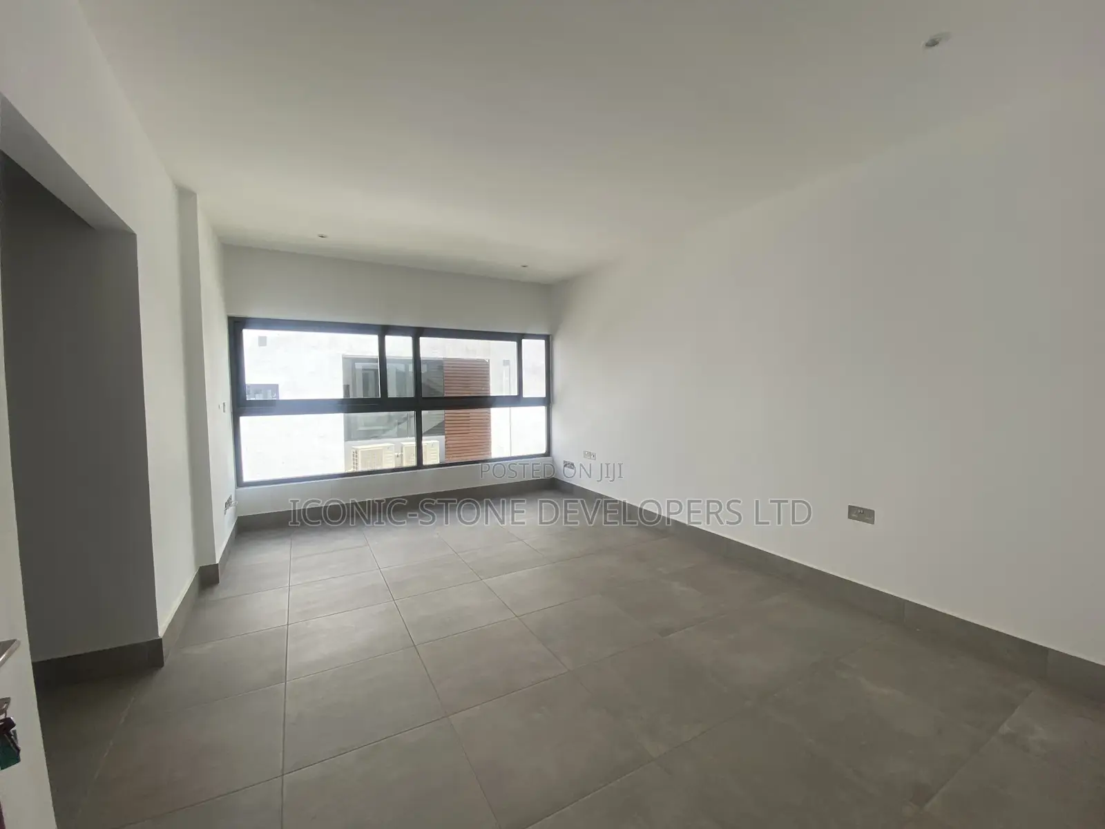 4bdrm Townhouse / Terrace in Cantonments for rent