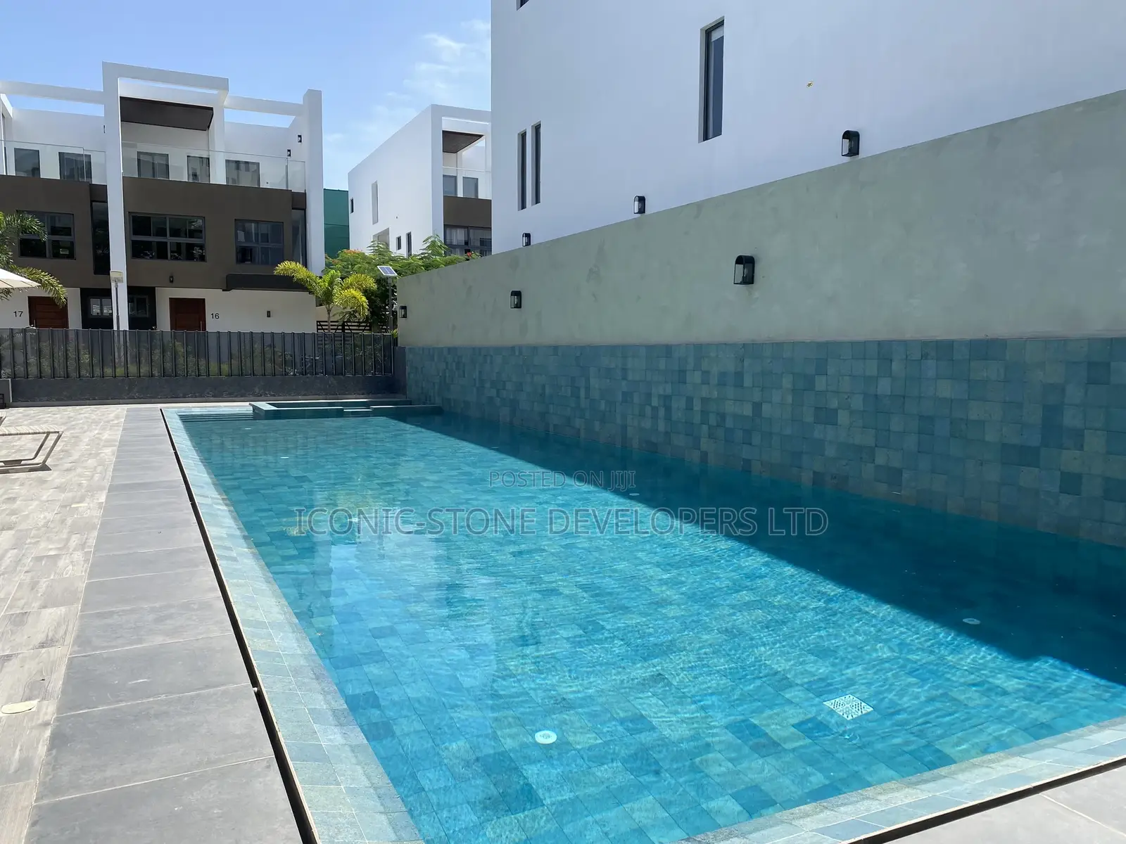 4bdrm Townhouse / Terrace in Cantonments for rent